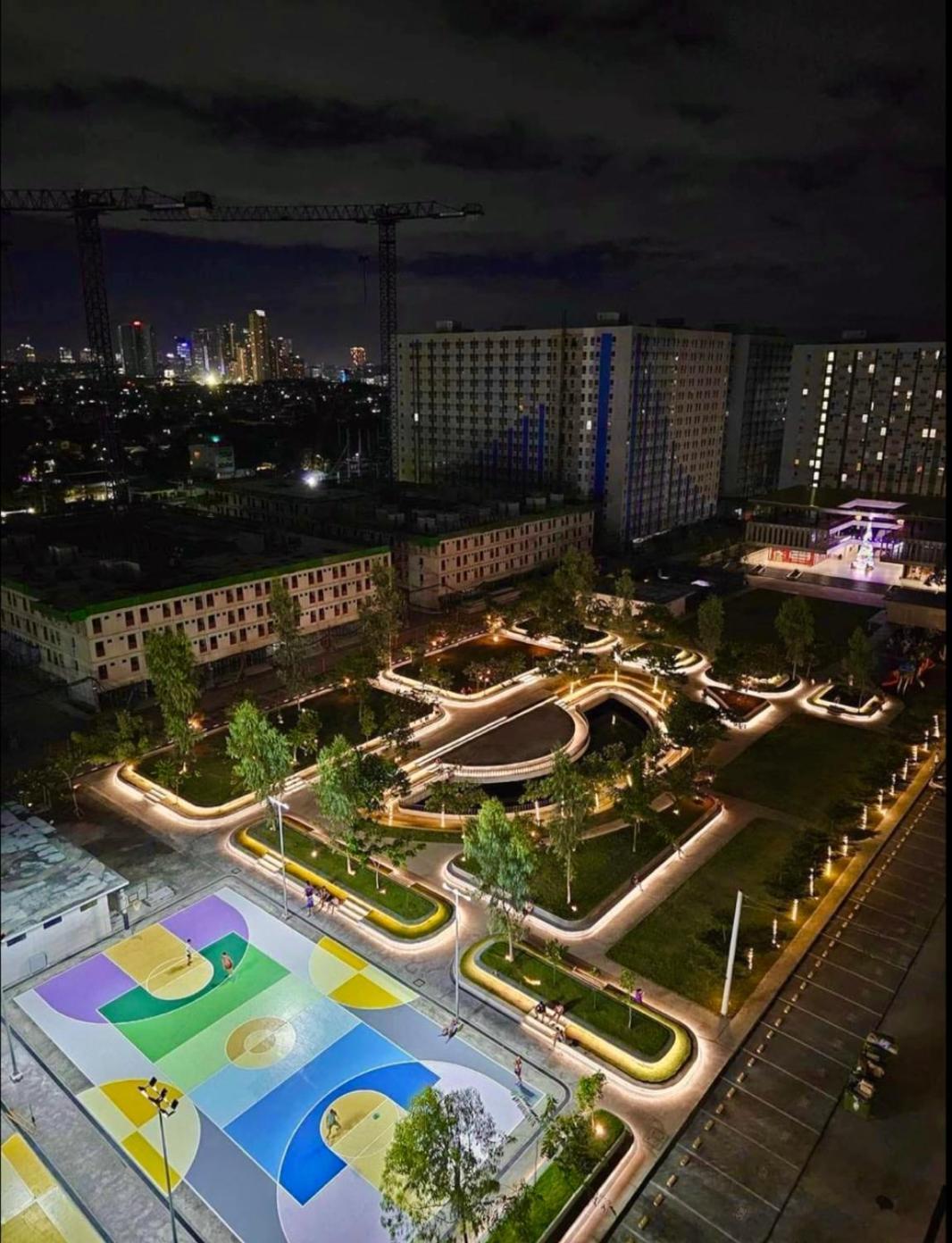 Pandora'S Nest Apartment Manila Exterior photo
